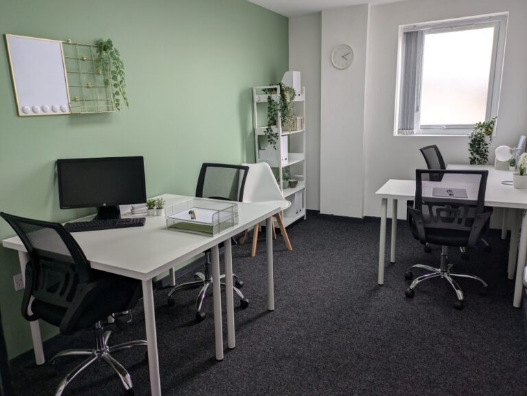 1728556559625 1 1 768x577